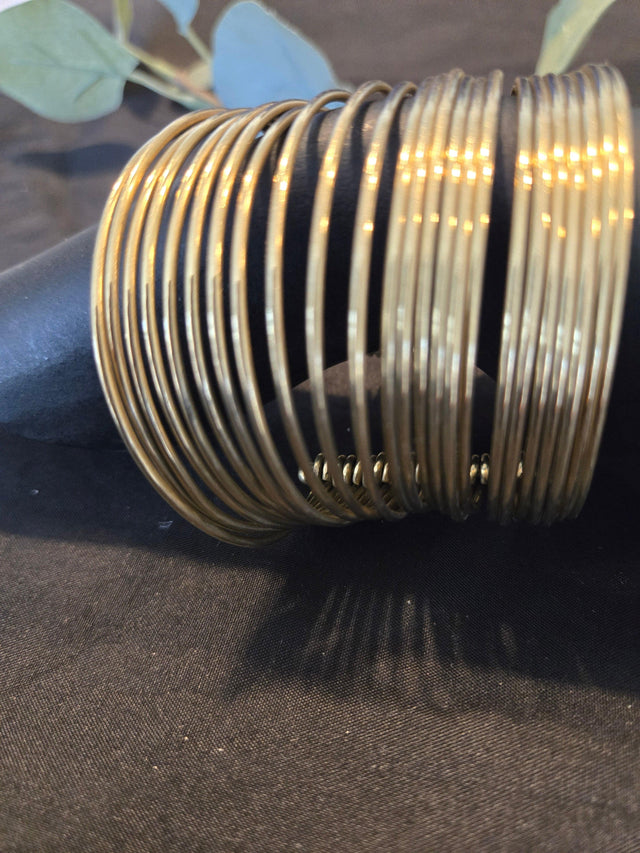 Brass wire cuff - Ase Origins