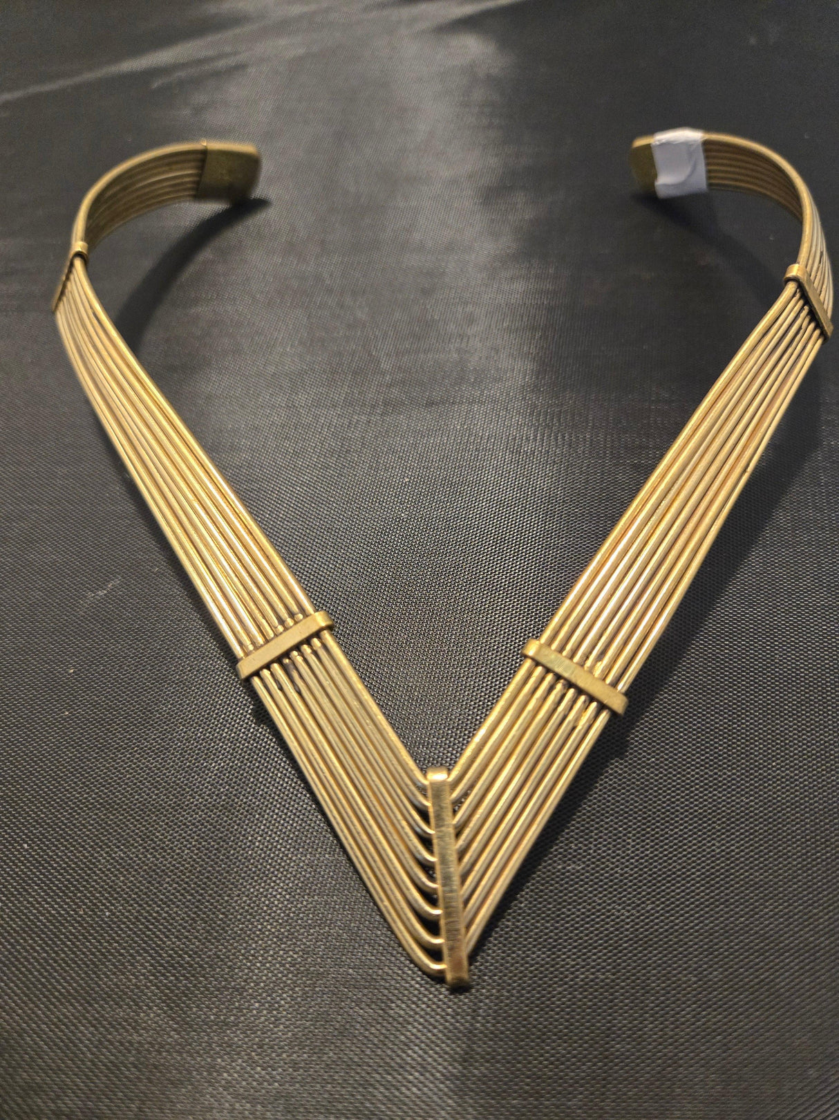 V-Neck Brass Choker - Ase Origins