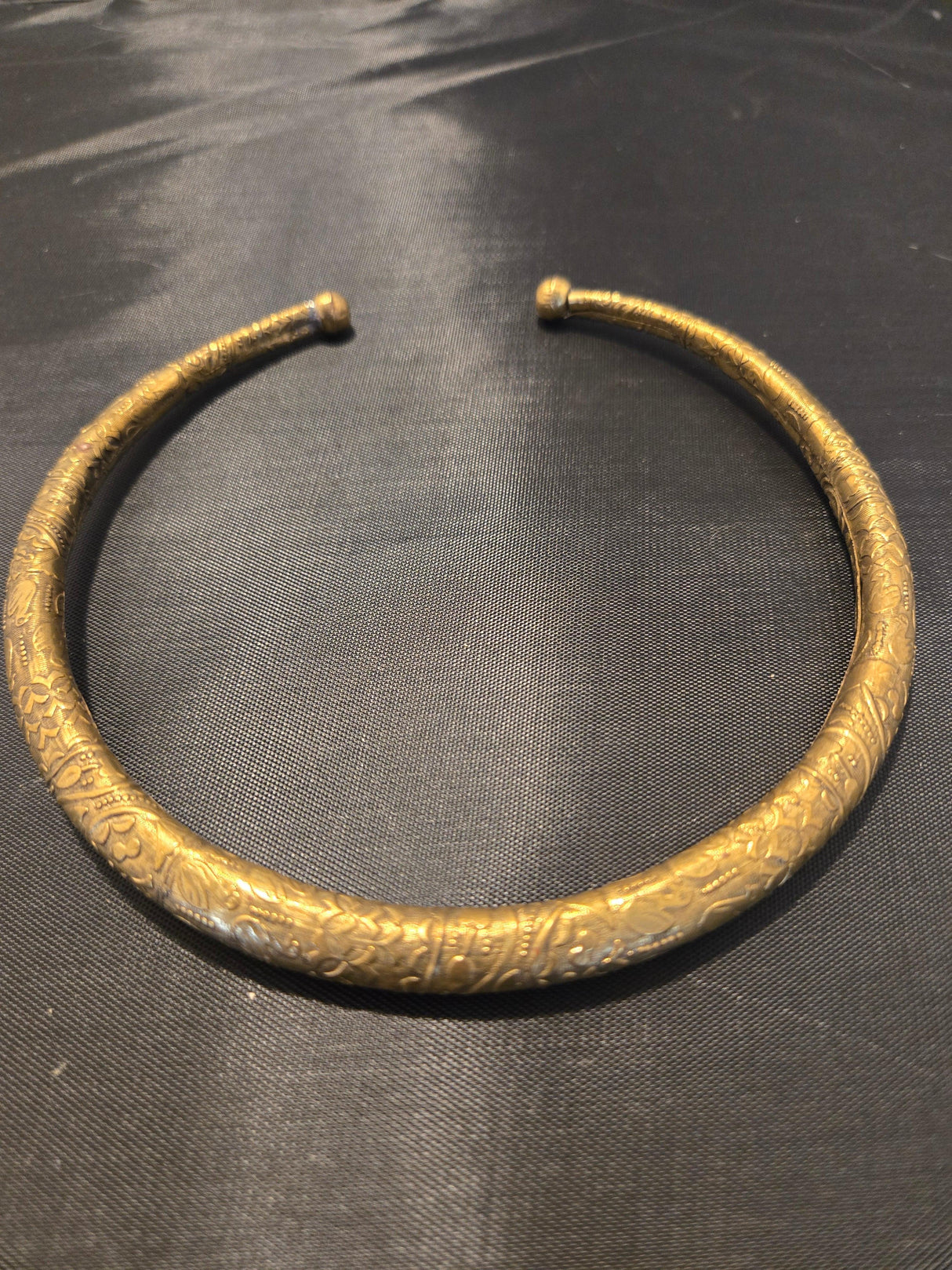 Brass Choker - Ase Origins